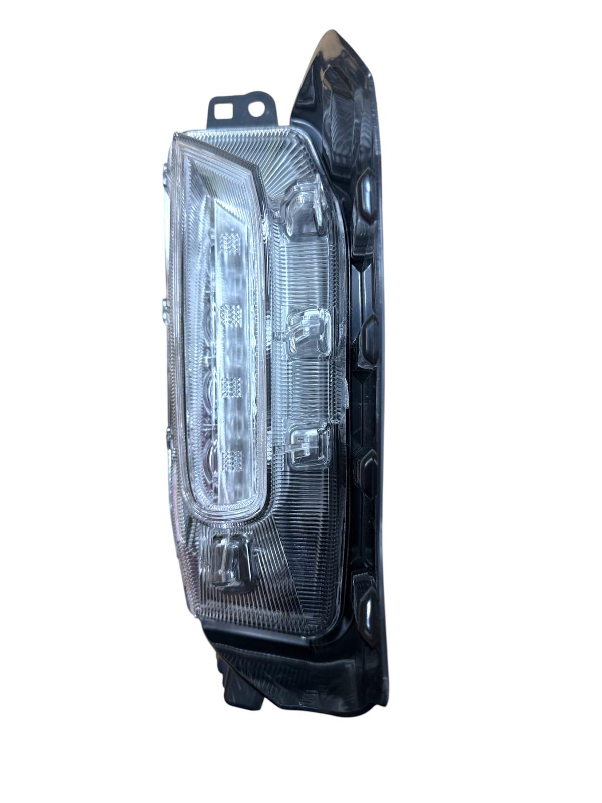 Fits Toyota Prius Alpha Plus 2015-2021 Right Front Fog Daytime Running Light