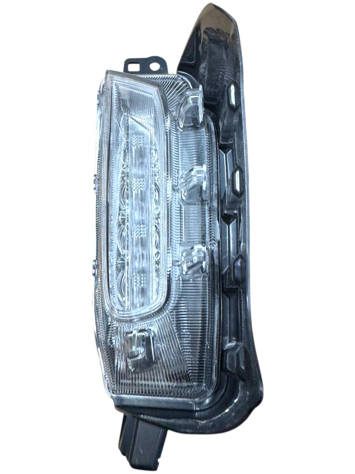 Fits Toyota Prius Alpha Plus 2015-2021 Right Front Fog Daytime Running Light