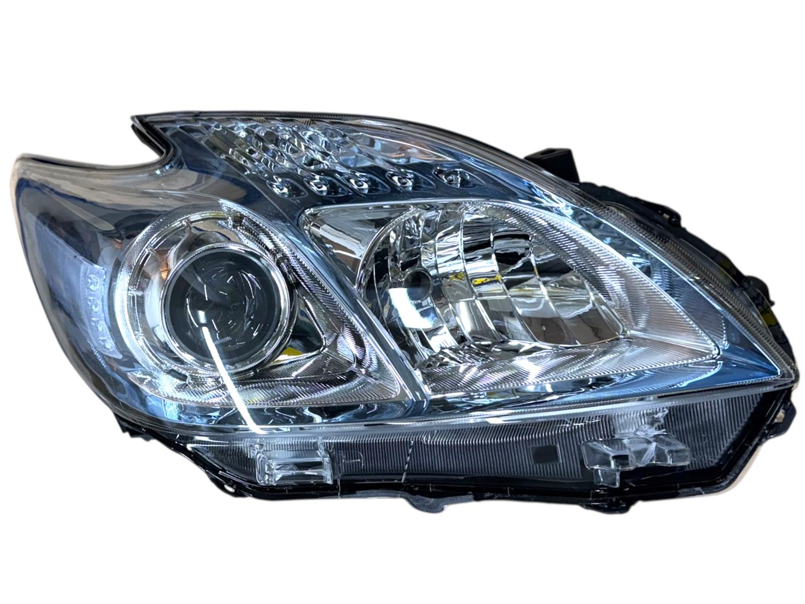 For Toyota Prius 1.8L 2009~2015 Front Headlight Headlamp | Right Driver Side RH