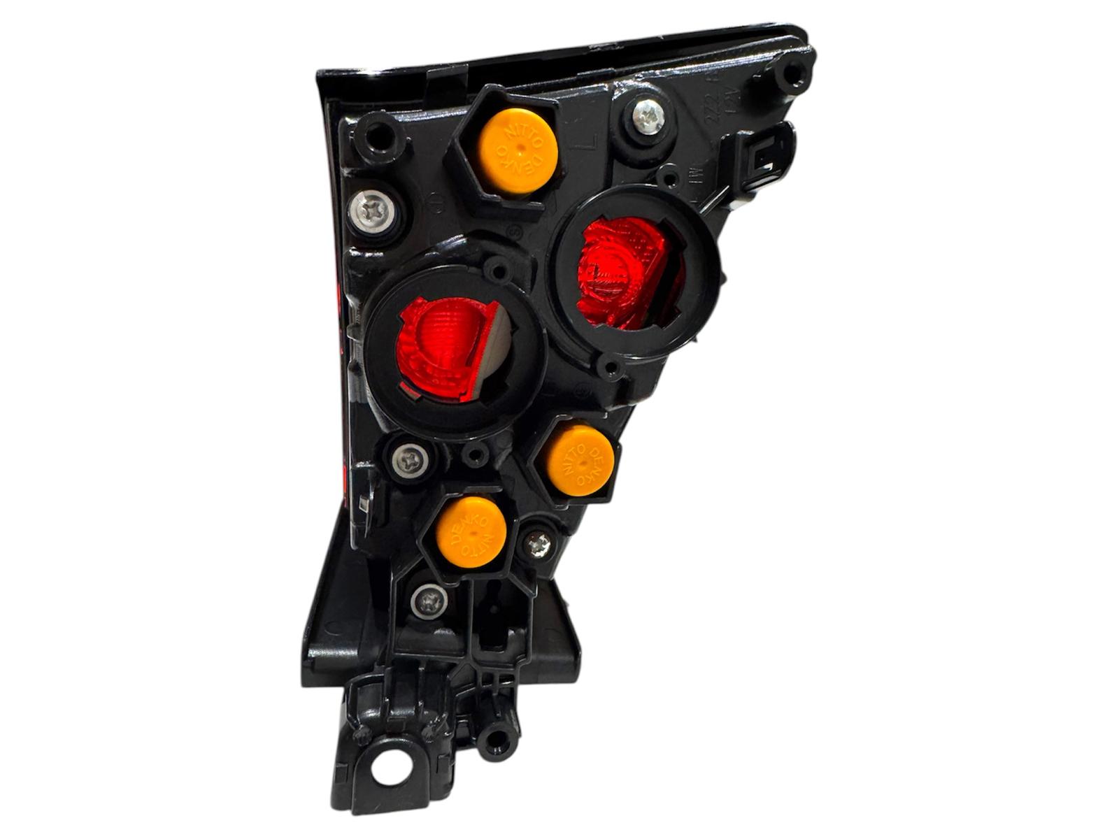 Rear Lower Outer Tail Light Lamp For Toyota Prius 2019-2022 Left Passenger Side