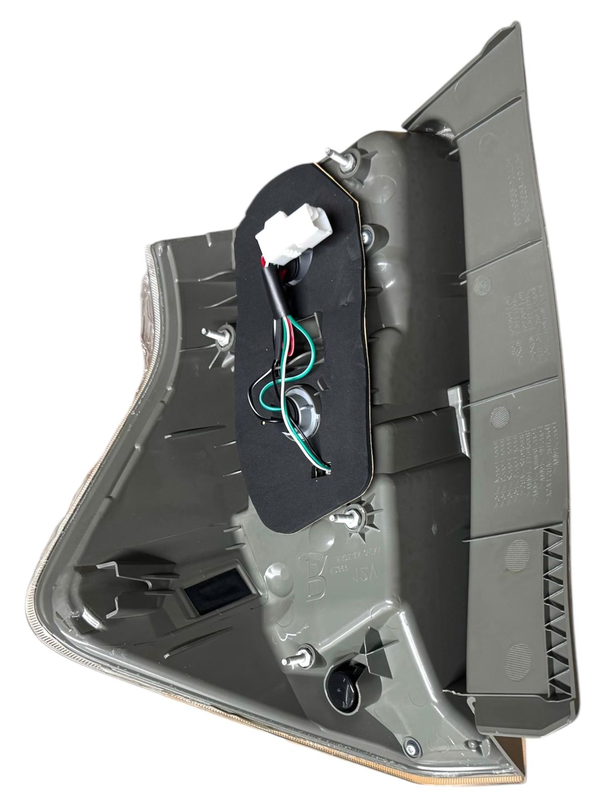 Rear Tail Light Lamp Toyota Prius Plus 2016-20 Left Passenger Side Pure Bright